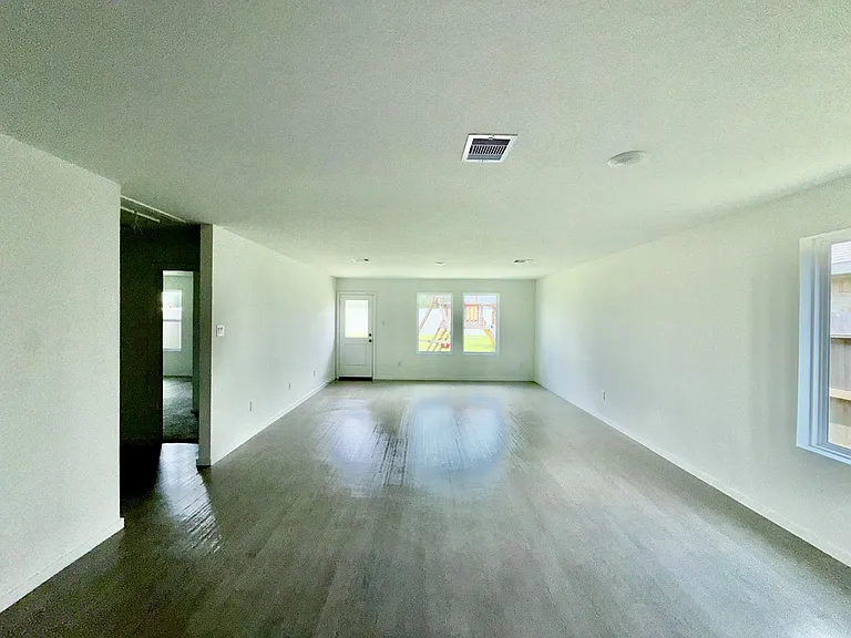 6611 Water Oak Green Ln — Photo 5