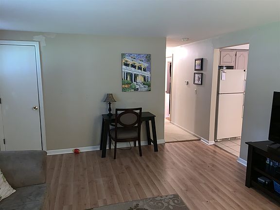 3rd image of 4625 Teakwood Dr