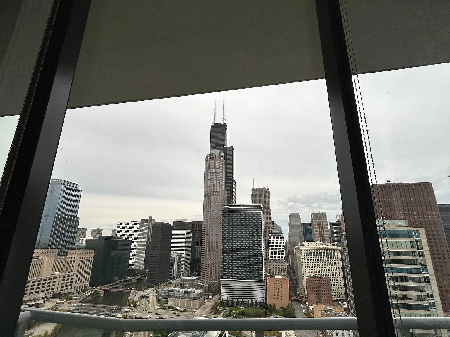 Printer's Row 2 Bedroom 2 Bath Penthouse - High Cielings, Balcony — Photo 4