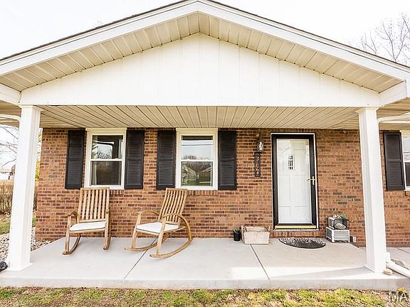 2nd image of 2340 Marine Rd