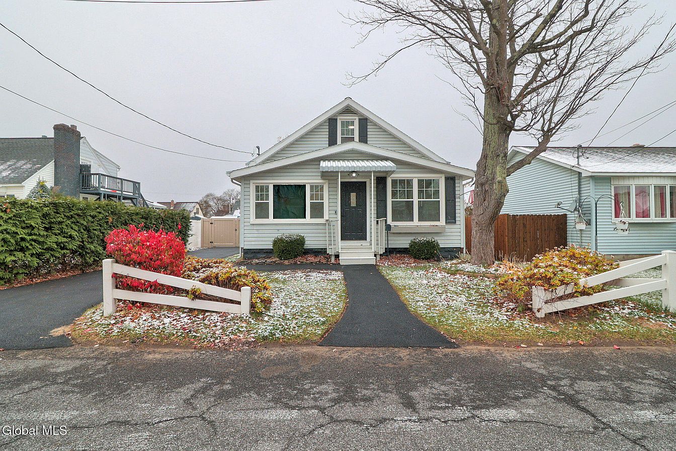 1st image of 3229 Taylor Street