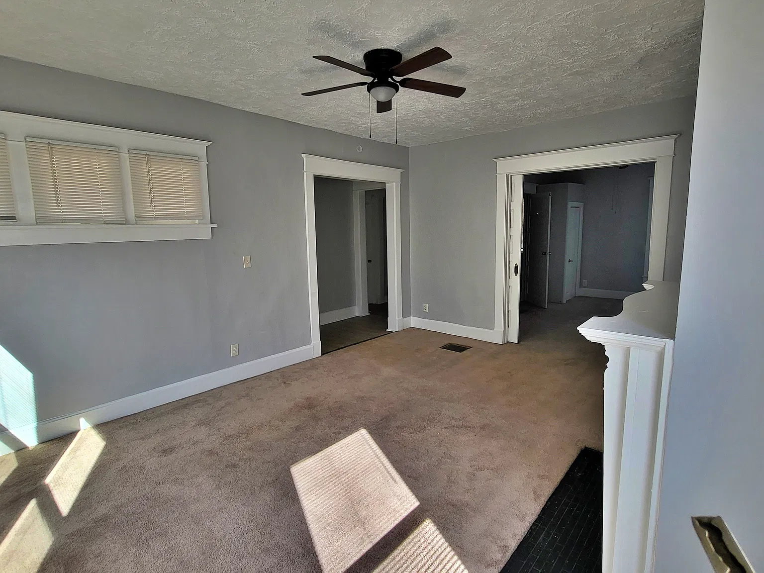 1 bed, 1.0 bath, 744 sqft, $1,050 — Photo 4