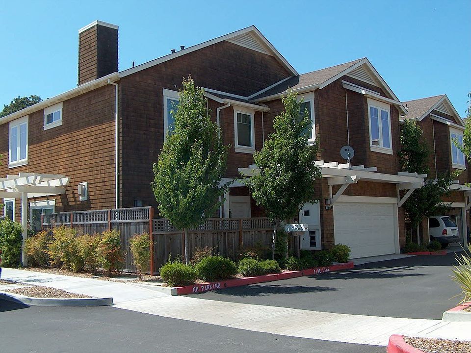 Craftsman Style Townhouse