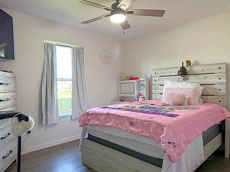 35 Laurel Crse — Photo 17