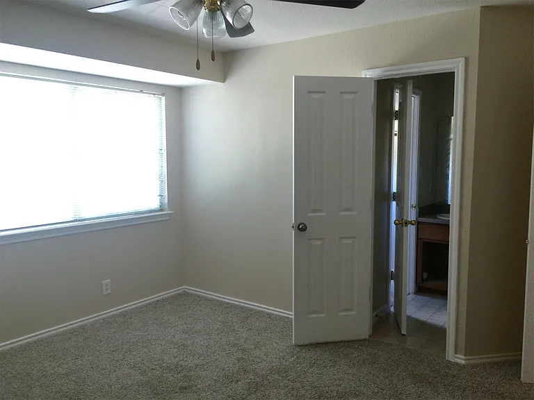 1729 Constantino Cir — Photo 12