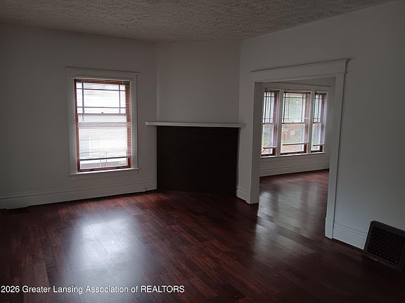 2nd image of 908 N Pine St