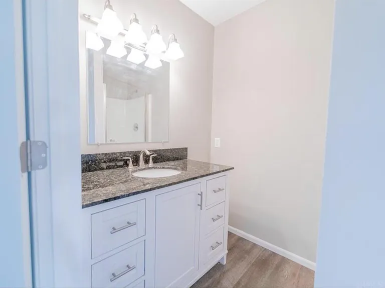 7423 Leswood Ct — Photo 13