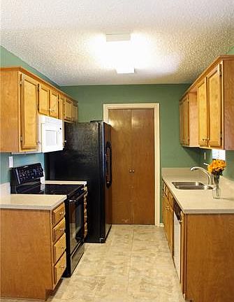 5th image of 303 W Richmond