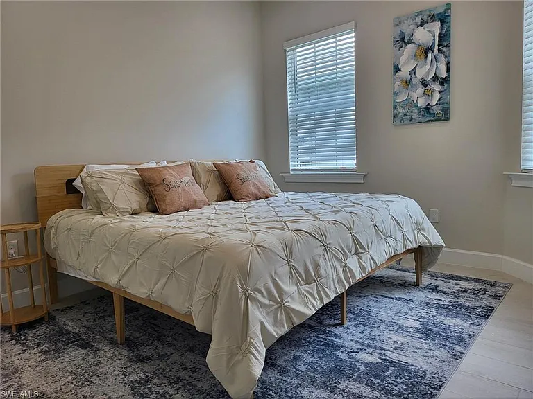 8909 Yucatan Ct — Photo 16