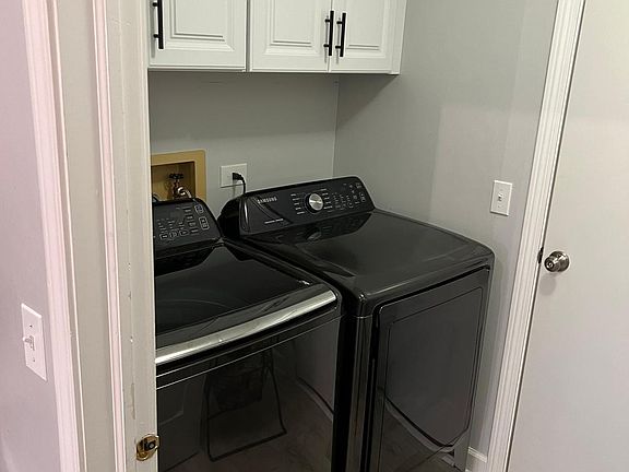 2nd image of 1537 Belle Haven Dr