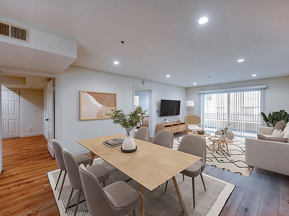 4th image of 1117 N Orange Dr APT 101