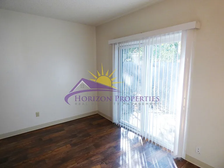 1430-1432 Topaz Way — Photo 12