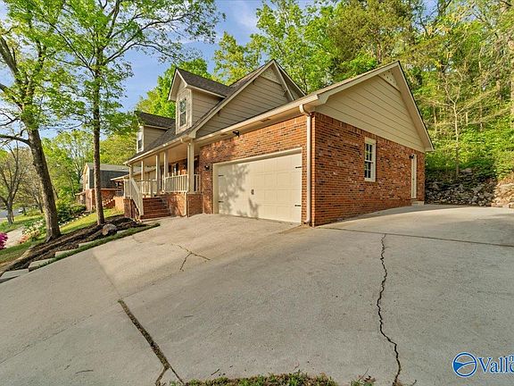 2nd image of 11219 Suncrest Dr SE