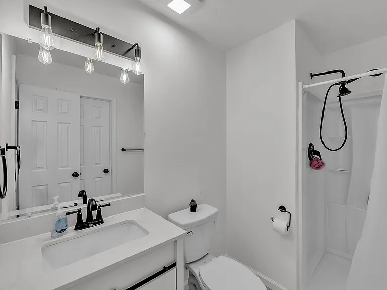 5028 Halwell Dr — Photo 13