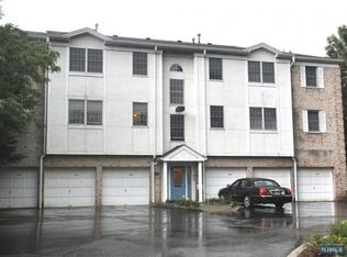 45 Colonial Village Dr, Hillsdale, NJ 07642