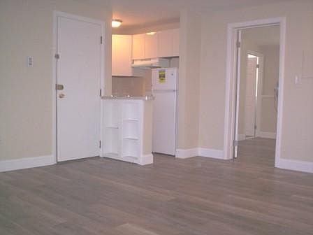 5th image of 580 Bedford St #B4