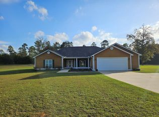 1304 Lily Pond Rd, Albany, GA 31721