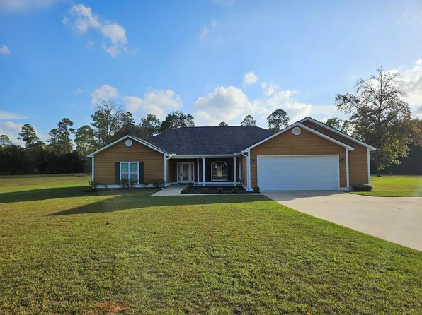 1304 Lily Pond Rd, Albany, GA 31721