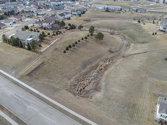 3rd image of 3800 Coleman St