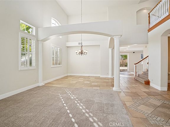 4th image of 17405 Jasmine Way