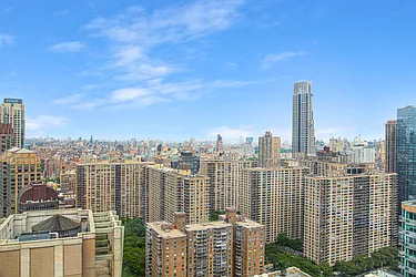 Rented by Nest Seekers International