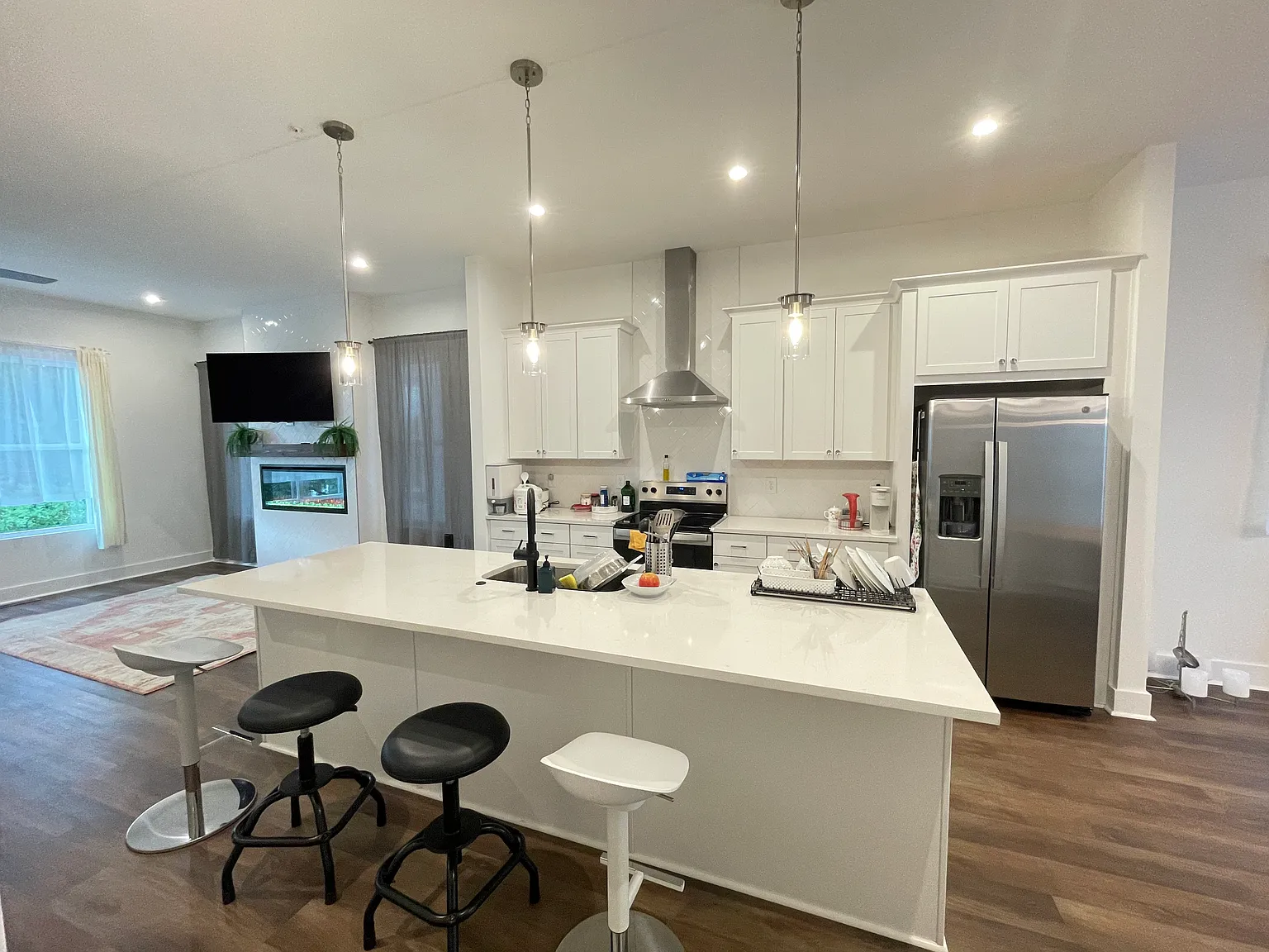 4 bed, 2540 sqft, $1,200 — Photo 4