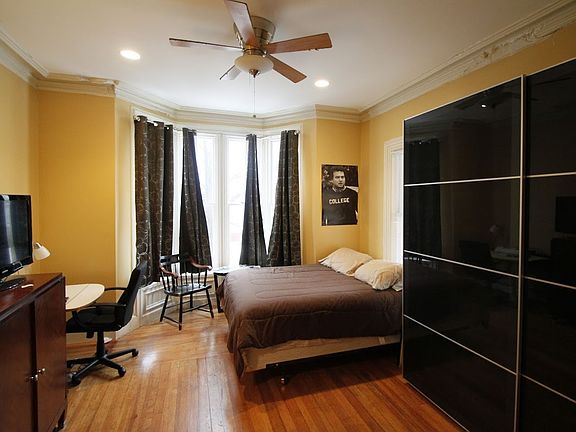 4th image of 68 Chapin Ave #2