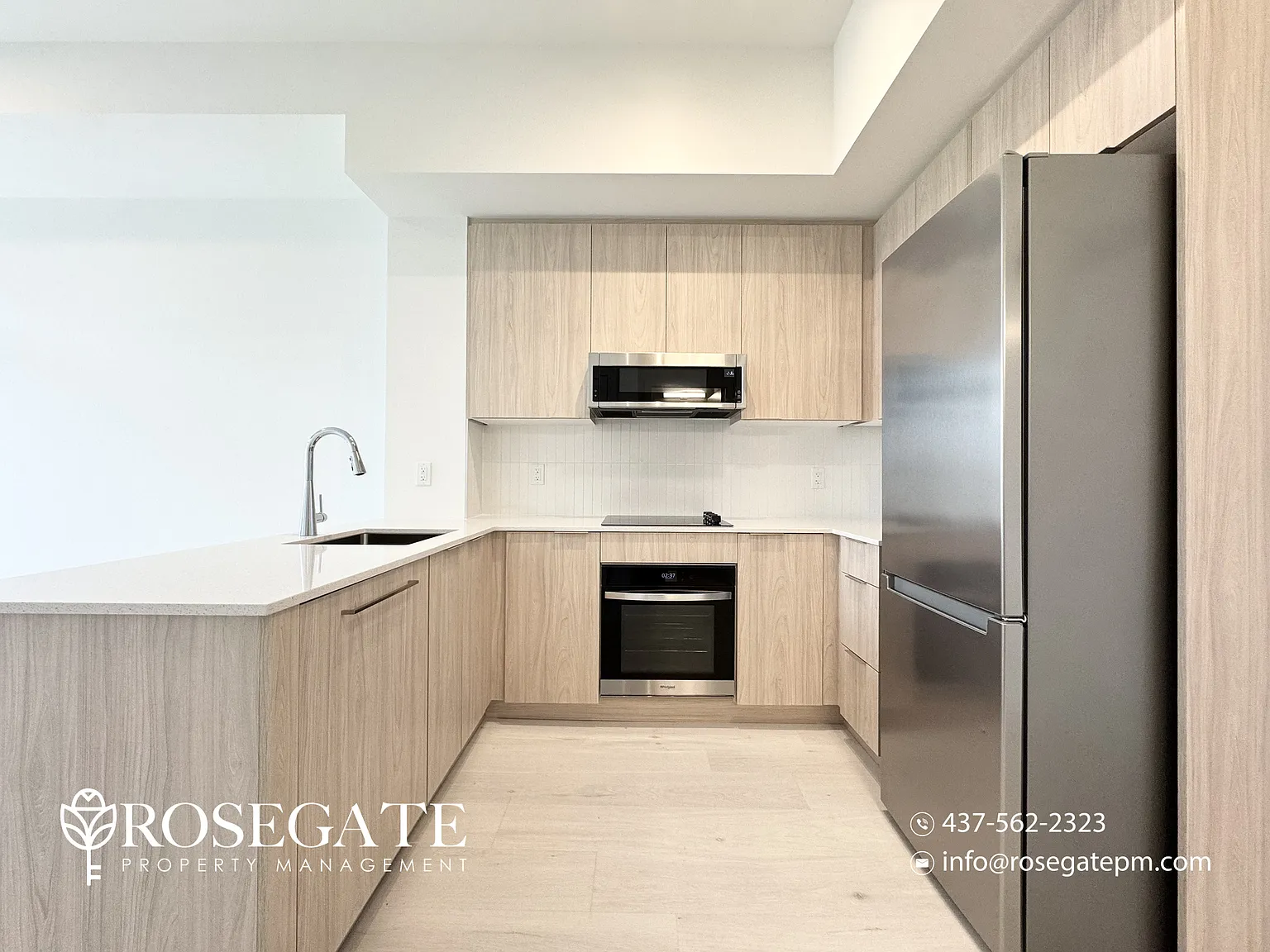 2501 Saw Whet Boulevard Oakville — Photo 2