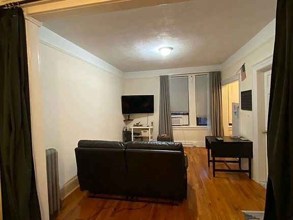 2nd image of 25-23 Steinway St #3Z
