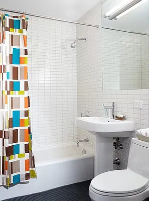 Rented by Manhattan Realty Group | media 3