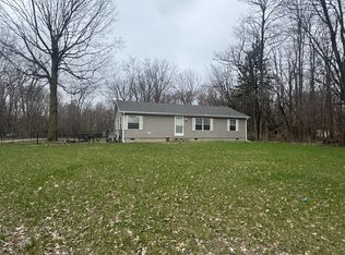 25056 Manley Dr, Dowagiac, MI 49047