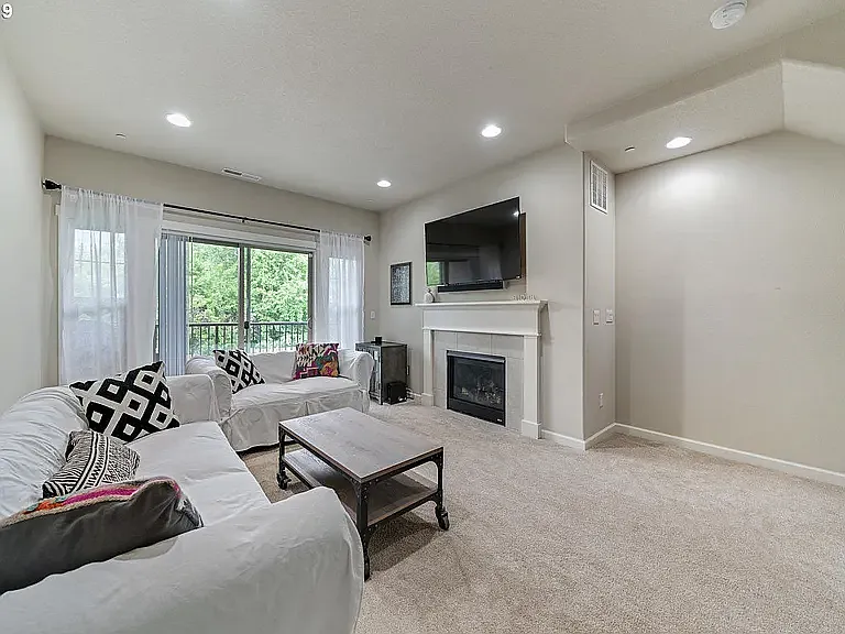 17018 SW Jean Louise Rd — Photo 4
