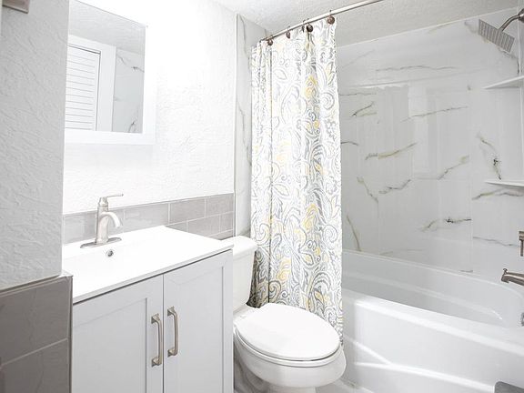 4th image of 1000 Cove Cay Dr Unit 5A
