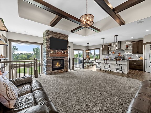 3rd image of 1439 Hunters Field Ln
