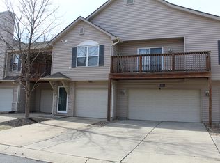 482 Cricket Knoll Dr UNIT 169, Avon, IN 46123