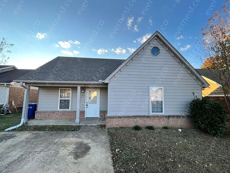 1st image of 7031 Foxhall Dr