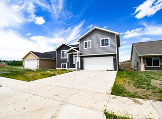1311 23rd St E, Williston, ND 58801