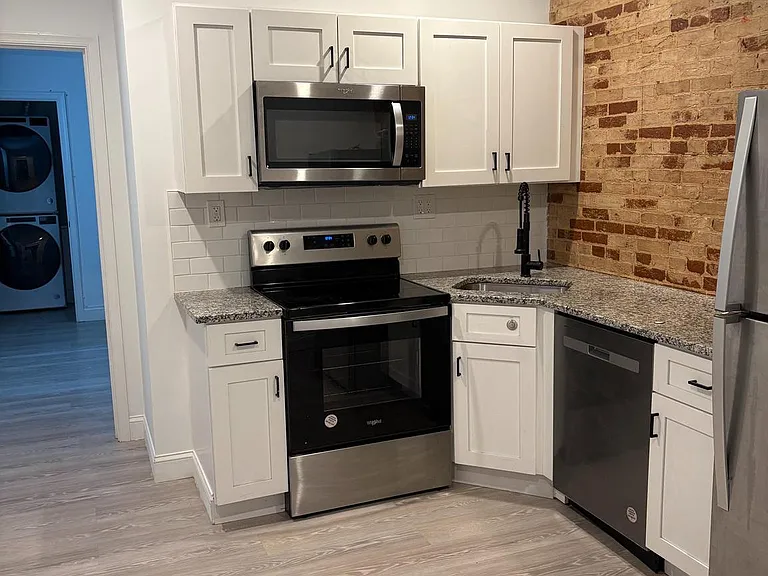 773 Washington Blvd #2 — Photo 2