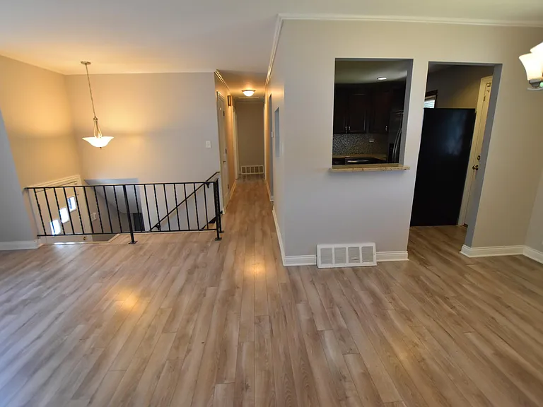 7852 Sprucewood Ave — Photo 7