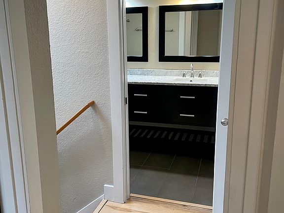 4th image of 1101 Shoal Creek Blvd APT 4