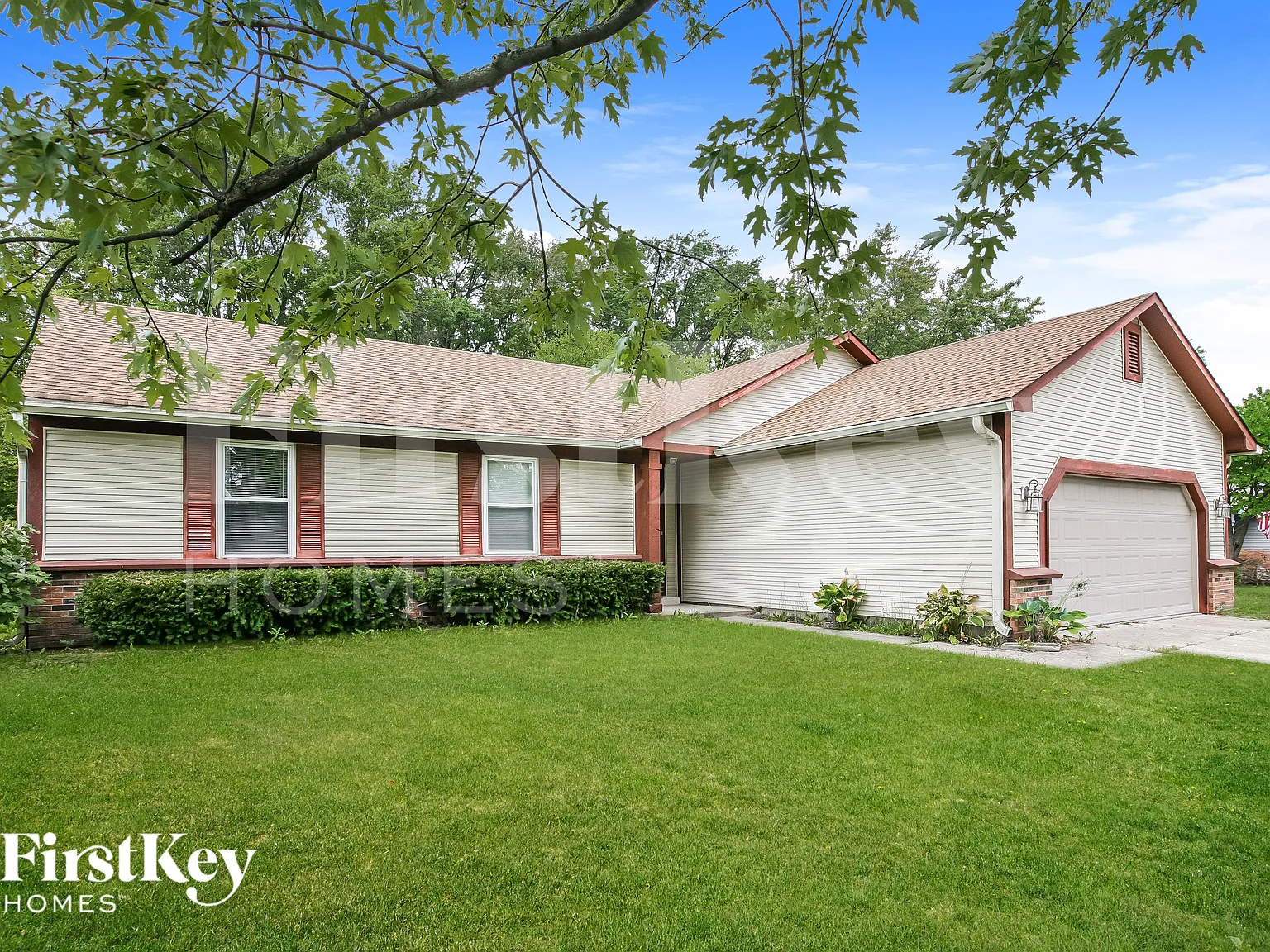 4 bed, 2.0 bath, 1668 sqft, $2,310 — Photo 2