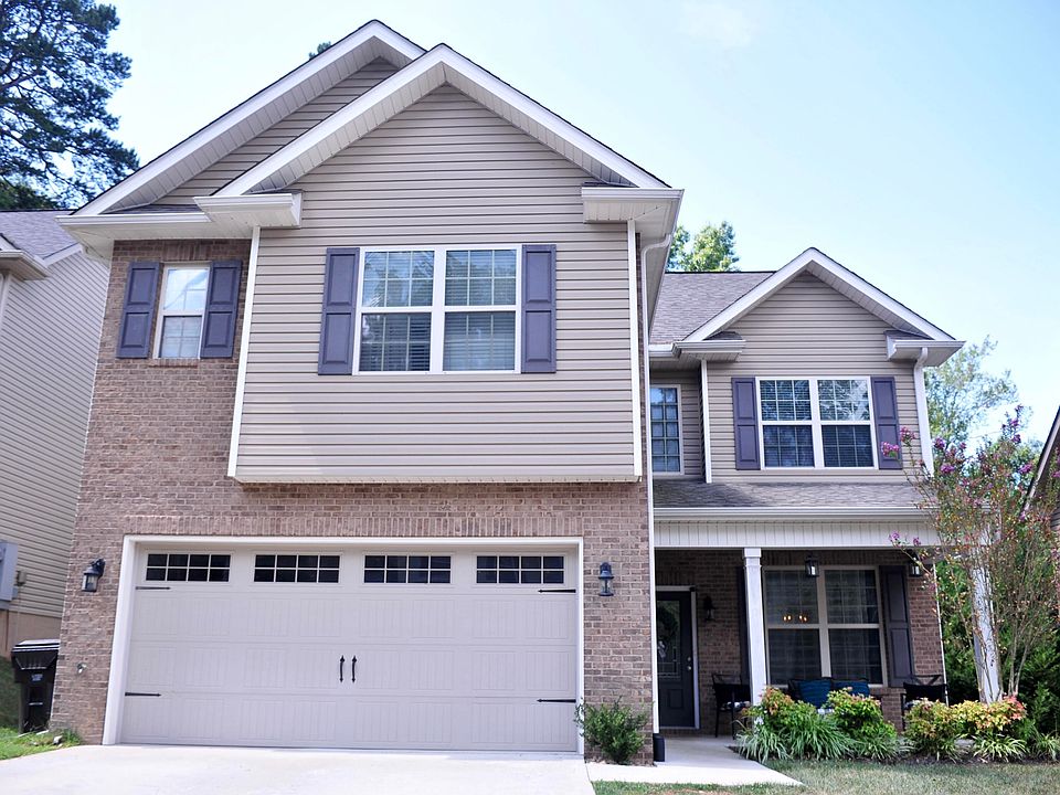 1st image of 905 Vicar Ln