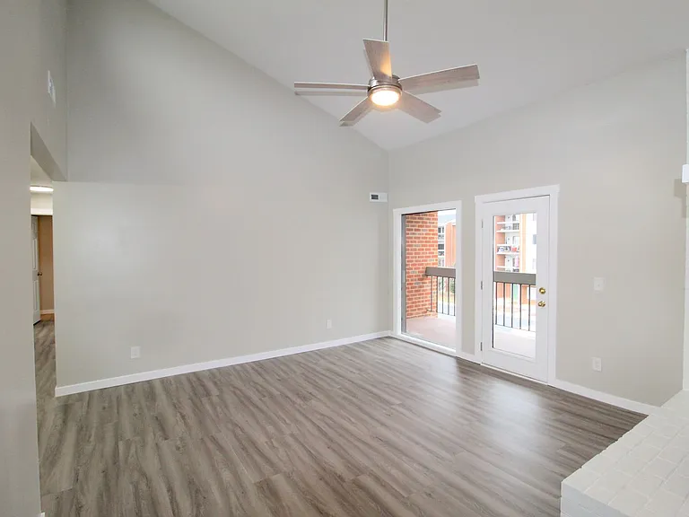 1026-12 Blue Ridge Dr — Photo 2