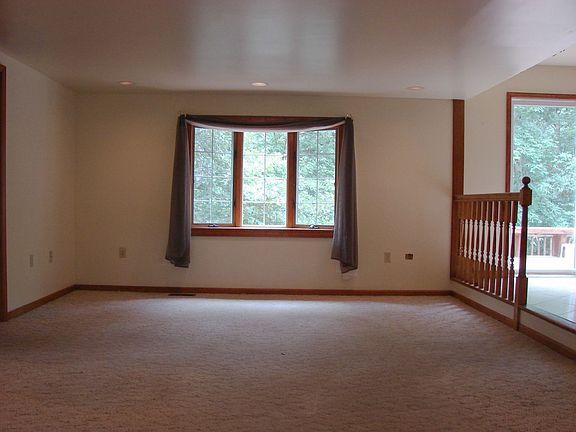 Family Room  14 x 21