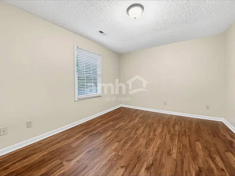 1517 Autumn Ridge Dr — Photo 14