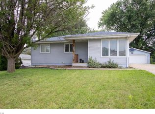 515 Lewis Ave, Norwalk, IA 50211