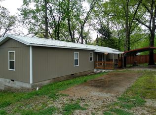 392 Laurel St, Hollister, MO 65672