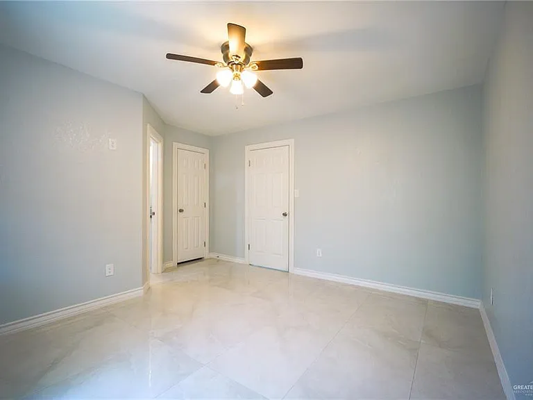 110 N Fir St — Photo 9