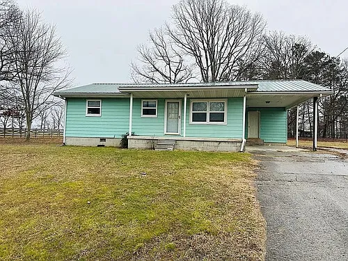 5569 S York Hwy Photo 1