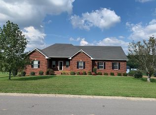 106 Overlook Ct, Portland, TN 37148